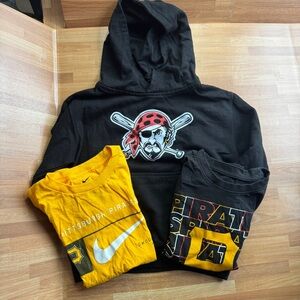 Pittsburgh pirates hoodie/tshirt bundle size small kids(8) MLB, baseball